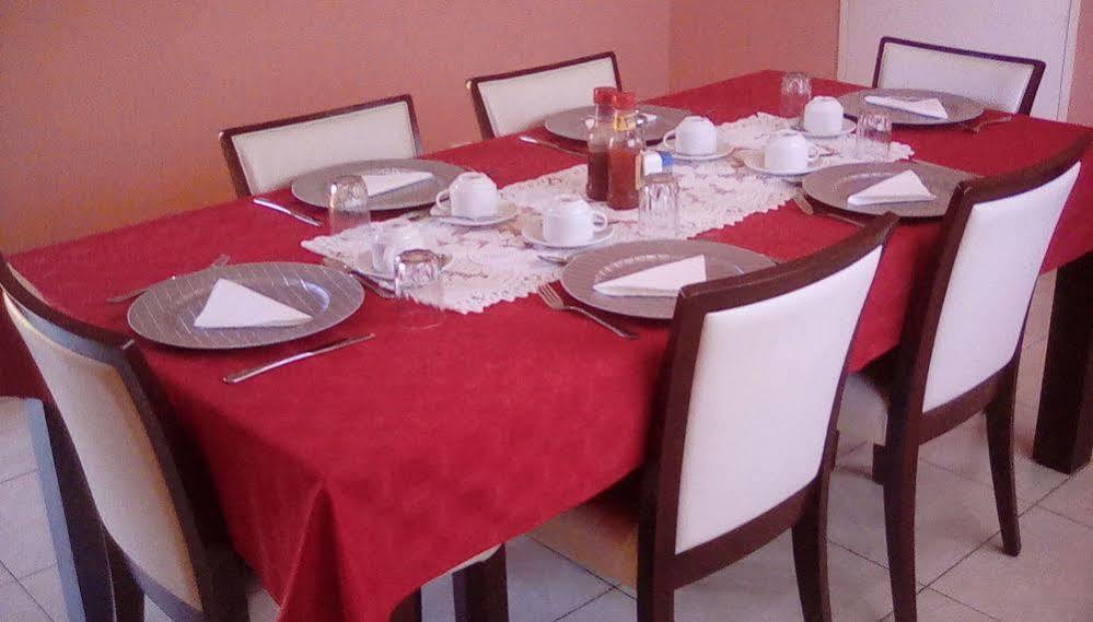 Cypress Executive Lodge Livingstone Dış mekan fotoğraf